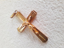 Load image into Gallery viewer, Antique Pendant Cross 22 carat Rolled Gold, French Fix, Circa 1930, 3 x 2.2 centimetres, 1.8 grams