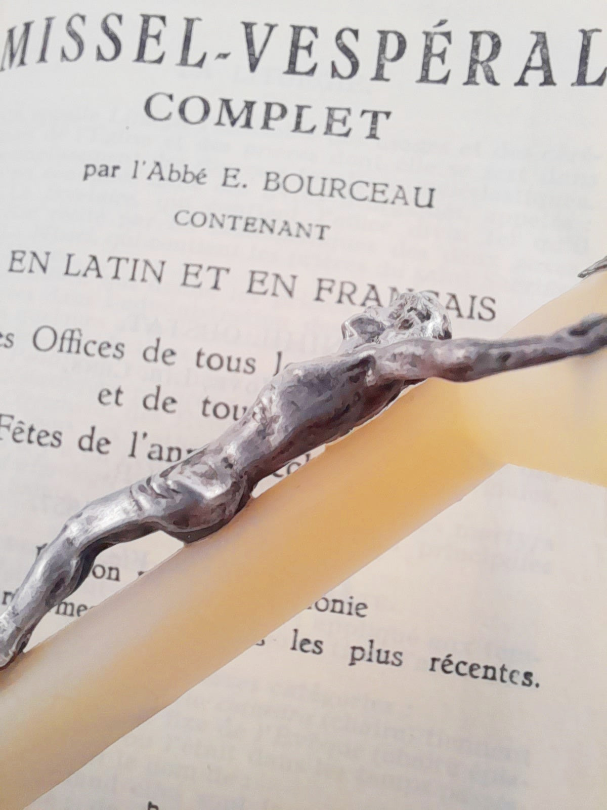 Antique French Mother-of-Pearl Cross with Solid Silver Christ Figure, 8.5 × 4.5 cm, c. 1870