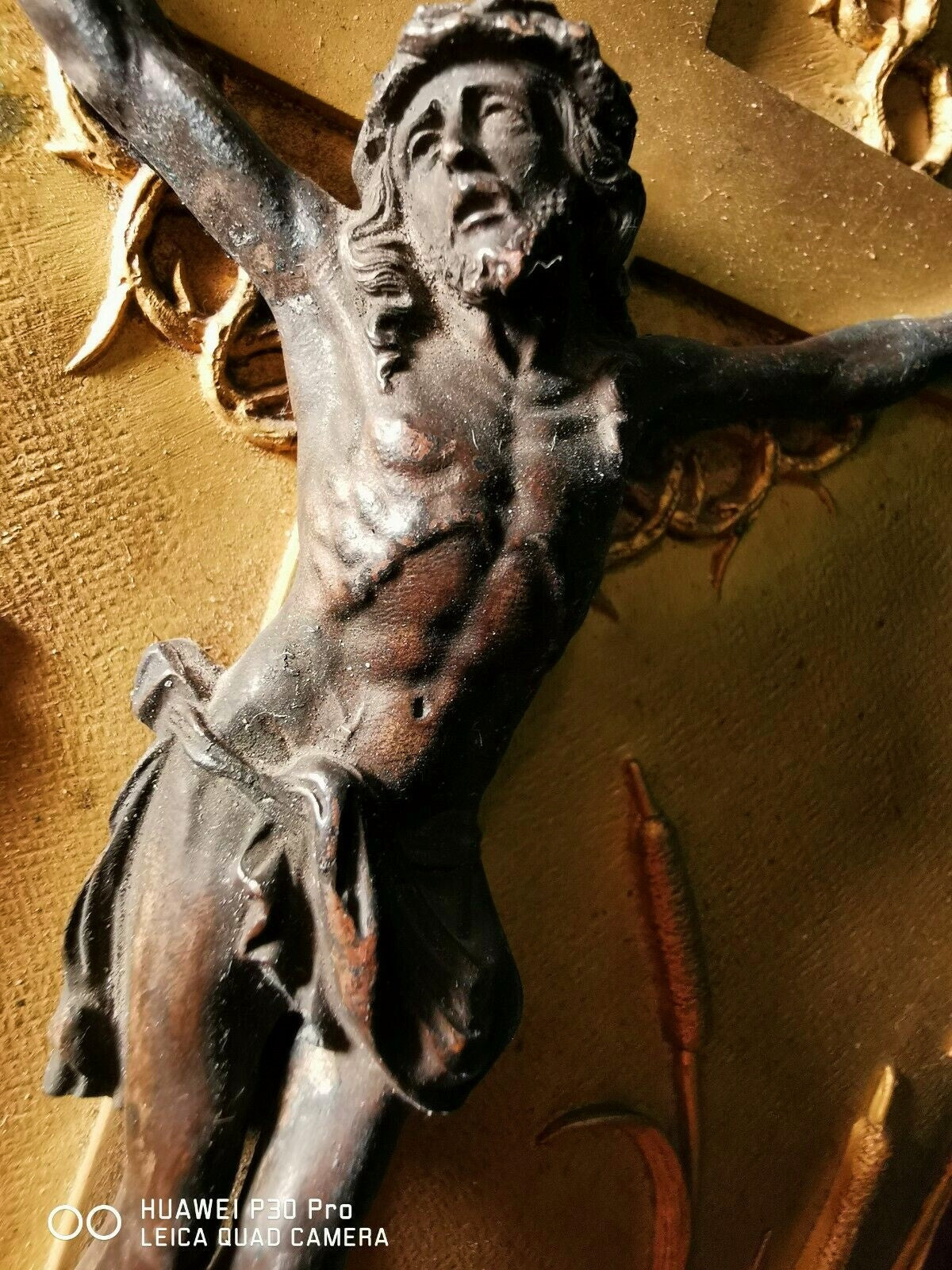Pila de agua bendita antigua de roble francés y bronce, presentación de Louis Tisserand, 1906