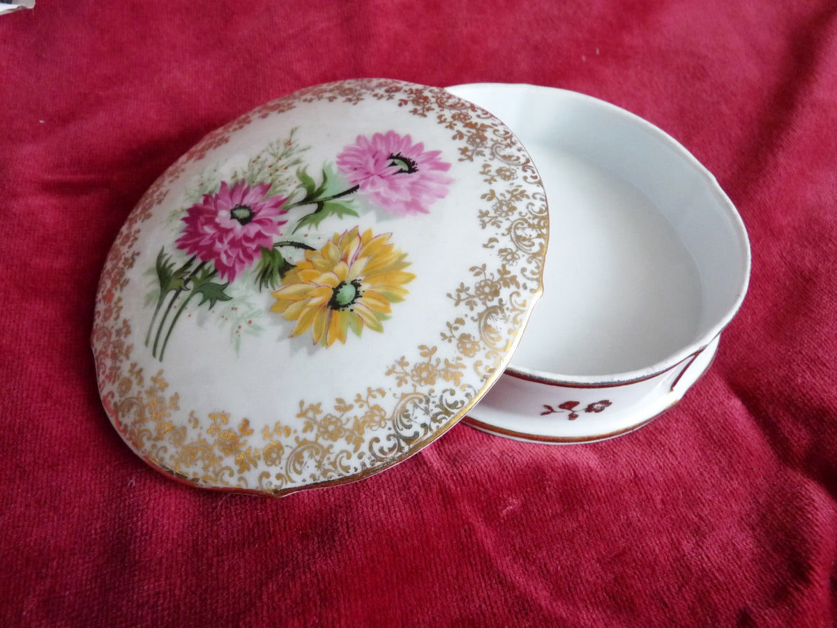Boîte de commode de Limoges, par Henri Remouleau, motif floral peint à la main et liseré doré, vers 1920