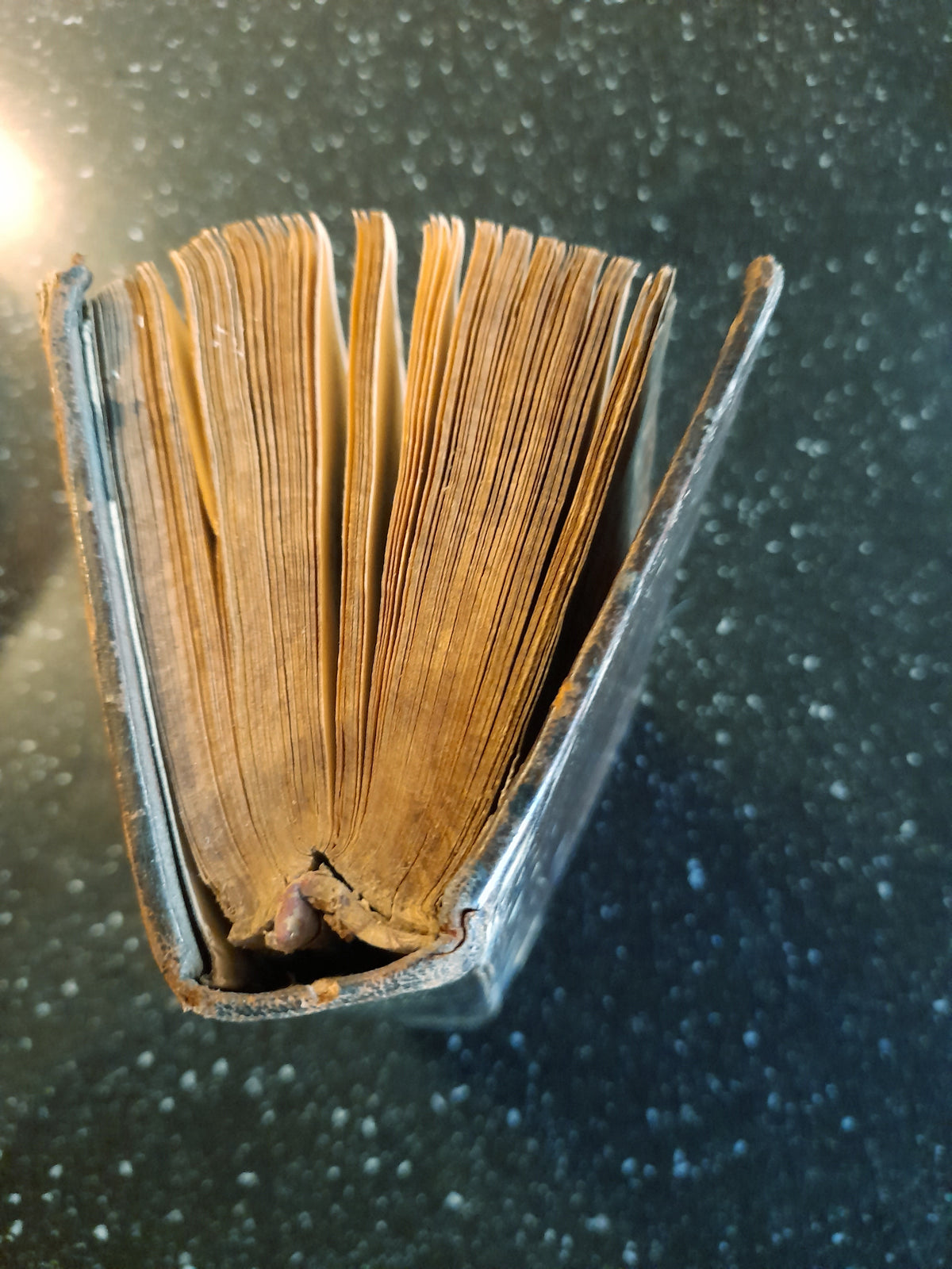 Antico libro di inni francesi in latino, rilegato in pelle, 406 pagine, 1819
