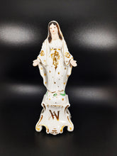 Load image into Gallery viewer, Virgin Mary Wedding Statue, French Porcelain De Paris, Circa 1870, Rare Example, Excellent Condition, 21.4 CM Tall