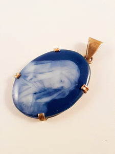 Our Lady Of Perpetual Sorrow Pendant by Marcel Chaufriasse, Very Rare, 3x2x0.4 cm, Gold Plated Silver Frame, Beautiful Condition