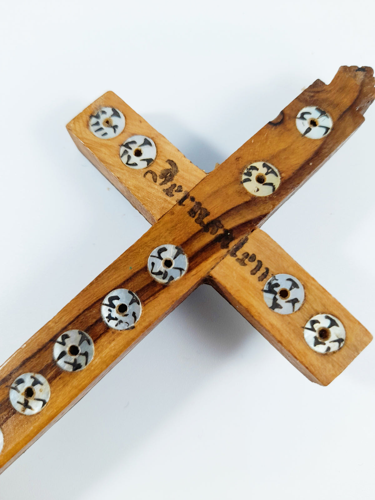 Antico Crocifisso di Gerusalemme in Legno d'Olivo, Intarsio in Madreperla, 14 × 6,5 cm, XIX Secolo