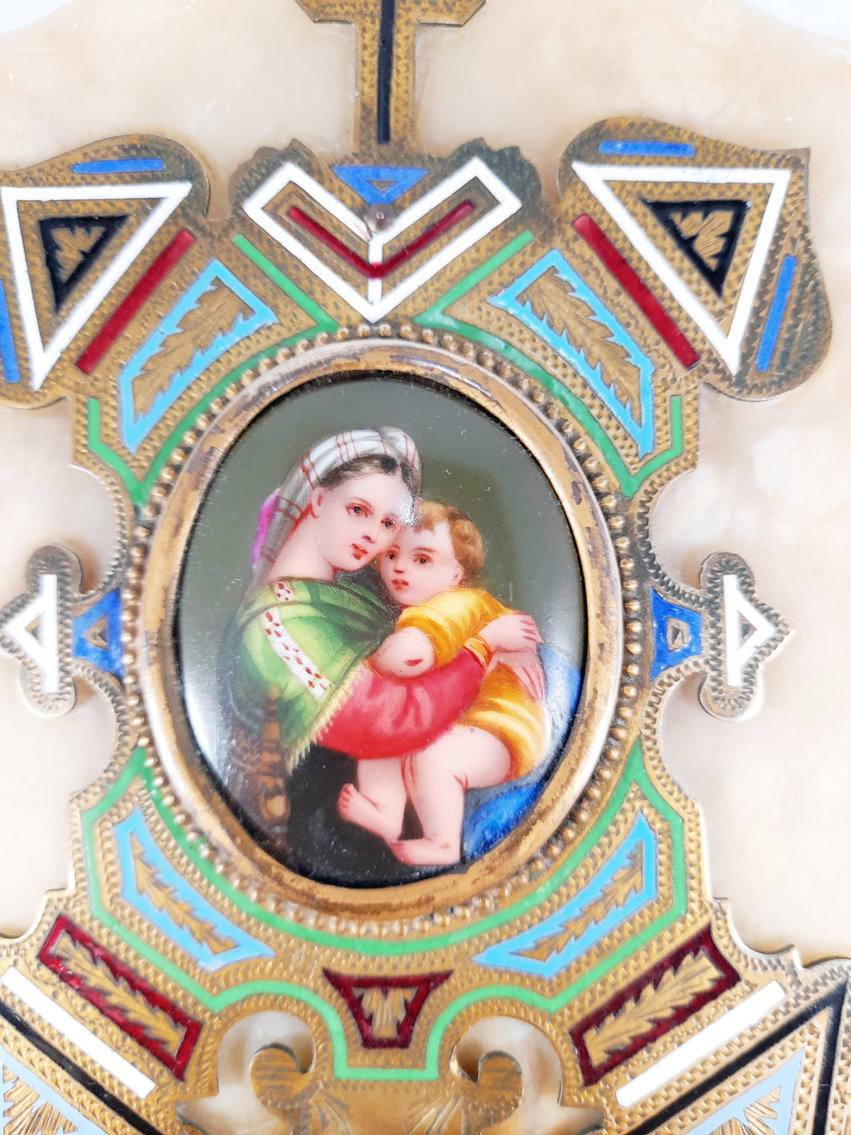 Antico acquasantiera in bronzo smaltato, Madonna della Seggiola su Raffaello, onice, c. 1870