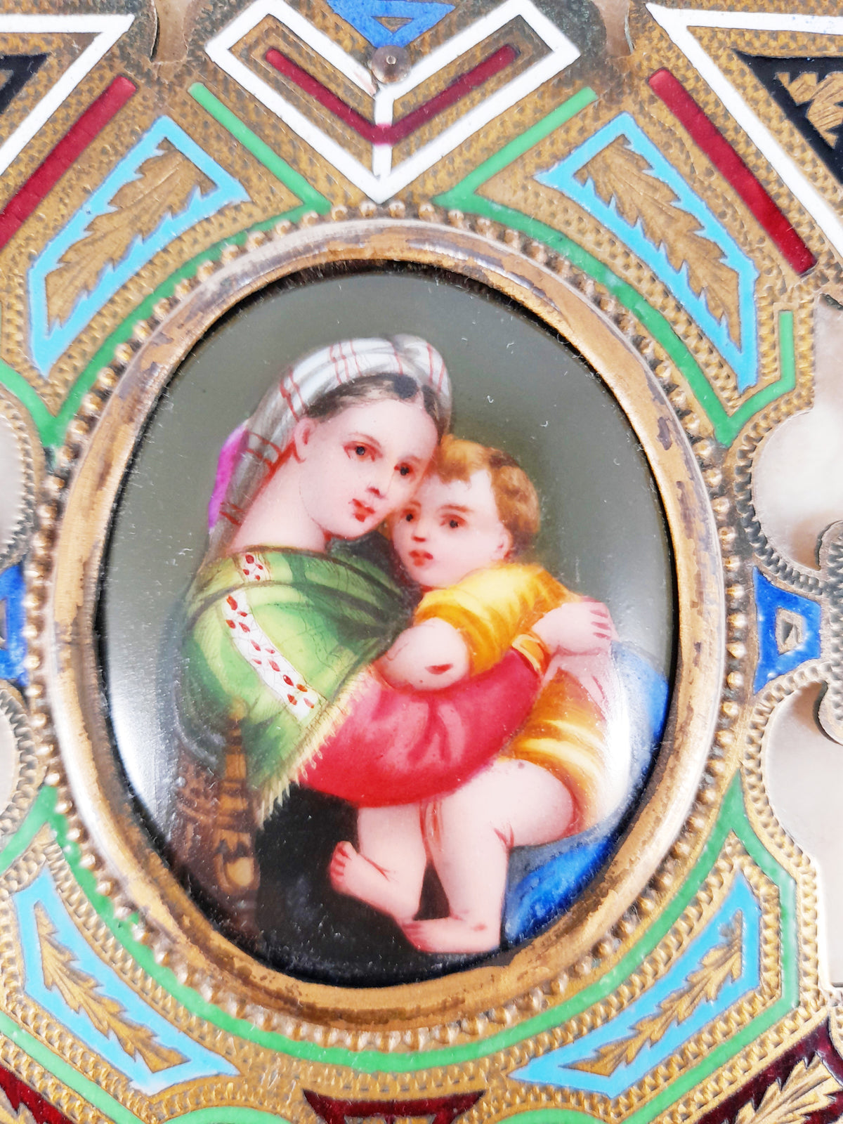 Antico acquasantiera in bronzo smaltato, Madonna della Seggiola su Raffaello, onice, c. 1870