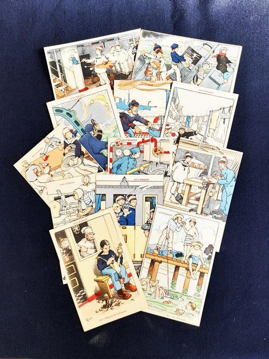 Au Bon Marché Set di cartoline intitolato 'Our Navy' di Henri Gervèse - 12 cartoline tutte inutilizzate