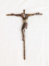Charger l'image dans la galerie, Art Deco Bronze Corpus Christi on Gilded Bronze Cross signed A. Barbier - circa 1930 18 x 13 Centimetres