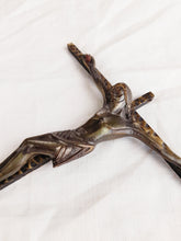 Charger l'image dans la galerie, Art Deco Bronze Corpus Christi on Gilded Bronze Cross signed A. Barbier - circa 1930 18 x 13 Centimetres