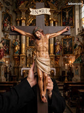 Charger l'image dans la galerie, Stunning Church Cross with Hand Carved and Hand Painted Corpus Christi. 77x31 cm in Excellent Condition Circa 1860