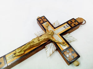 Antique Jerusalem Cross of Olive Wood inlaid with Mother of Pearl 19th Century, Superb Quality, 15 x 8 Centimetres