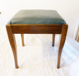 Vintage Singer Sewing Machine Stool, Excellent Condition, 49 Centimetres Tall, All Original With Intact Insert Tray