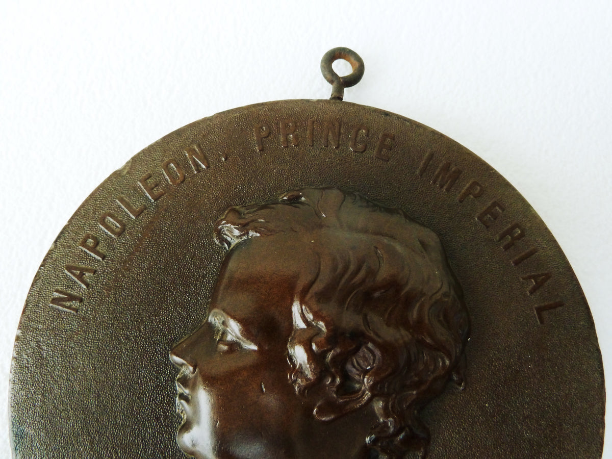 Médaille en bois durci de Napoléon, Prince Impérial, de 11,5 centimètres de diamètre, vers 1870