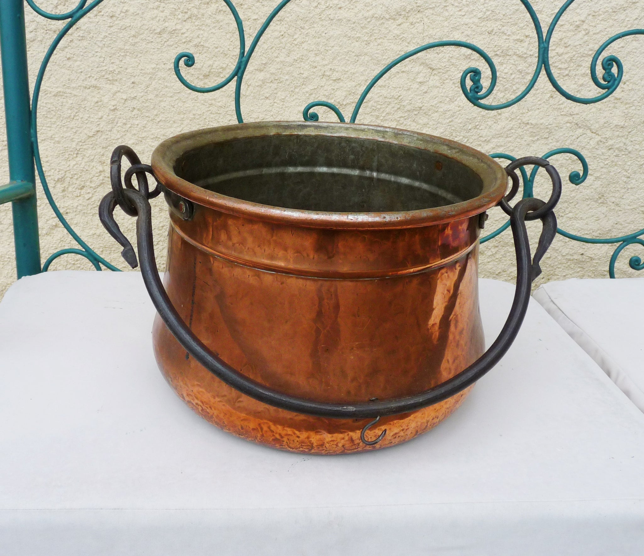 Antique Copper Pot With Long Handle, Large, Hand Wrought, for Open