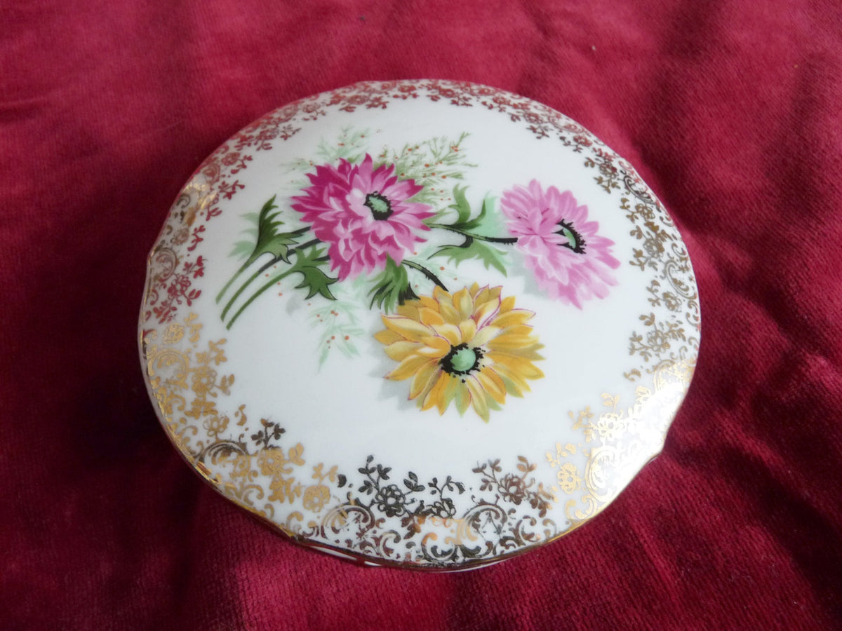 Boîte de commode de Limoges, par Henri Remouleau, motif floral peint à la main et liseré doré, vers 1920